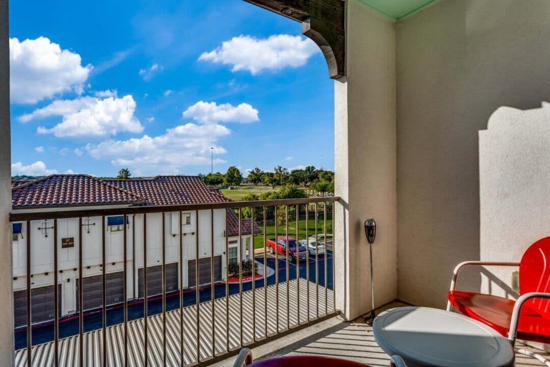 Astonishing Cozysuites On I-35 With Pool&Parking #06 Pflugerville Dış mekan fotoğraf